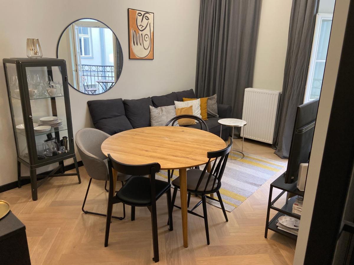 Apartment Ak Warschau